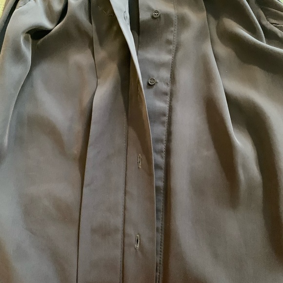 Beautiful blouse - Picture 2 of 4